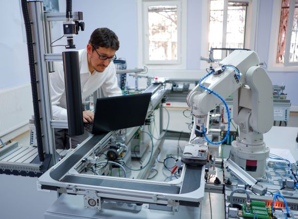 How the industry can make the most of data management and AI